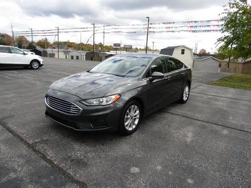 2020 Ford Fusion SE