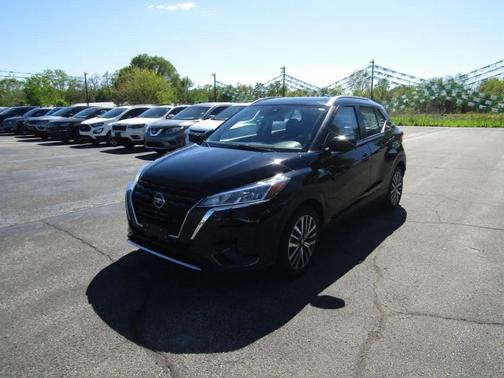 Super Black 2021 Nissan Kicks SV