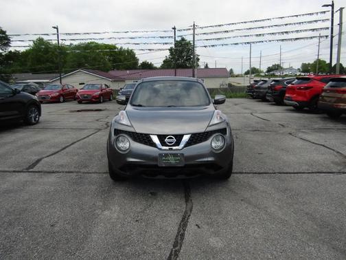 Gun Metallic 2016 Nissan Juke S