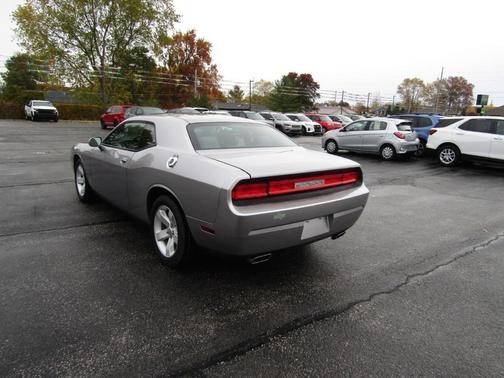 2014 Dodge Challenger SXT