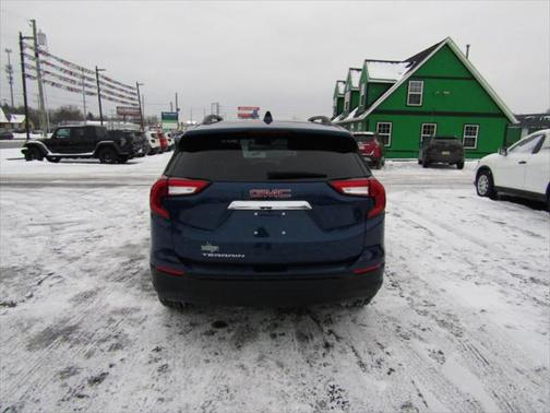 2022 GMC Terrain SLE