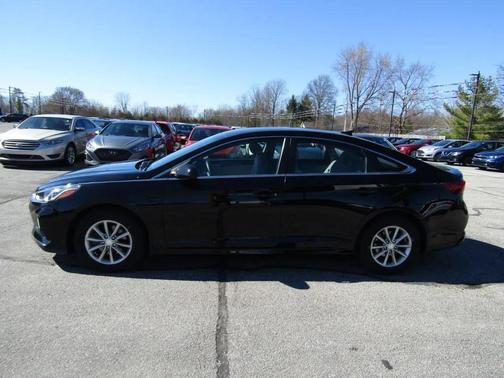 2019 Hyundai SONATA SE