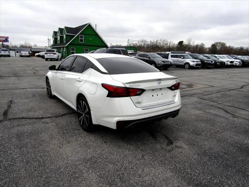 2021 Nissan Altima SR Intelligent AWD