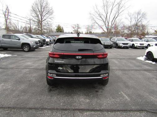 2022 Kia Sportage LX