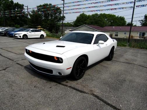 2016 Dodge Challenger SXT