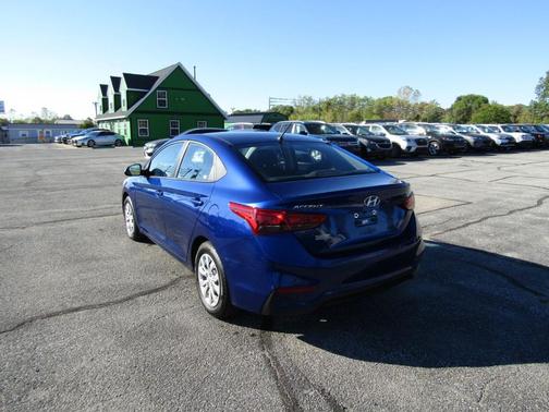 2020 Hyundai Accent SE
