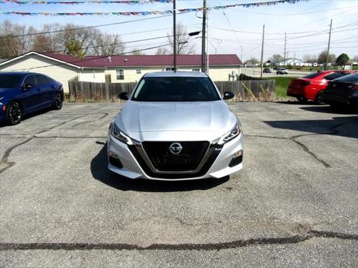 2021 Nissan Altima SR FWD