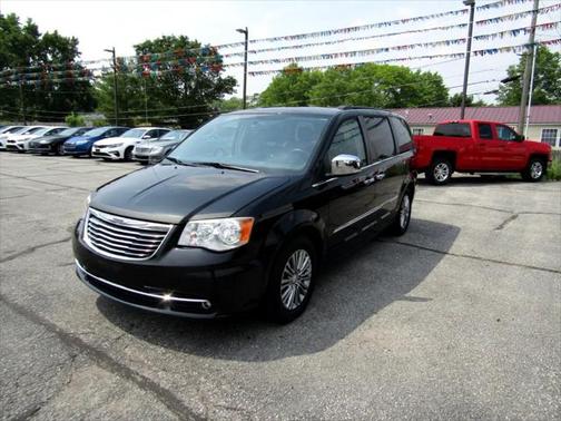 2014 Chrysler Town & Country Touring-L