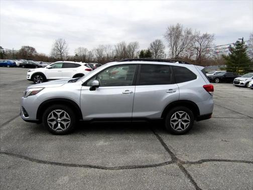 2022 Subaru Forester Premium
