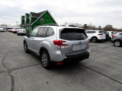 2022 Subaru Forester Premium