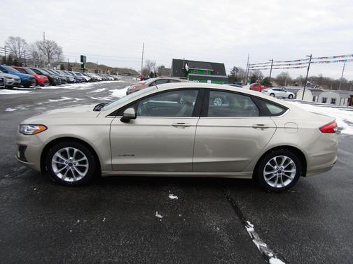 2019 Ford Fusion Hybrid SE