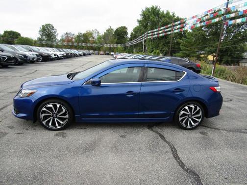 2018 Acura ILX Premium & A-SPEC Packages
