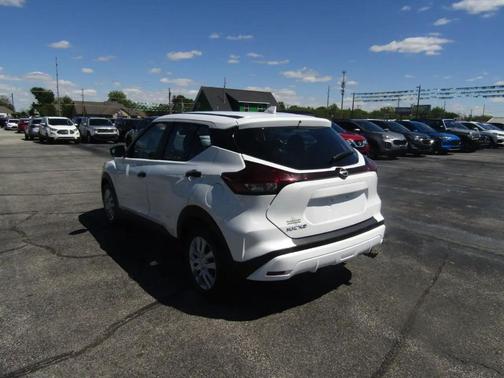 Fresh Powder 2024 Nissan Kicks S