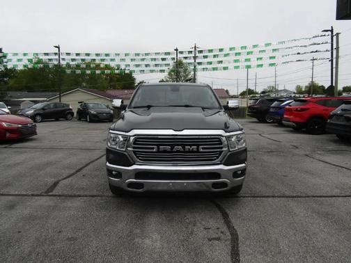 Granite Crystal Metallic Clearcoat 2019 RAM 1500 Big Horn