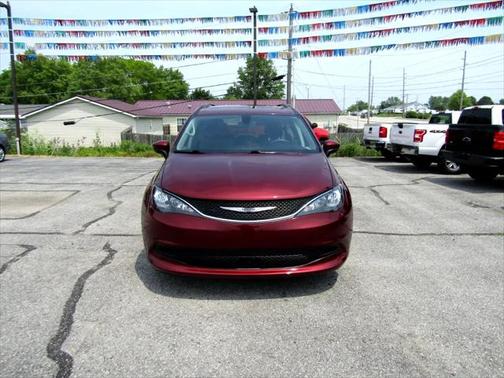 2021 Chrysler Voyager LXI