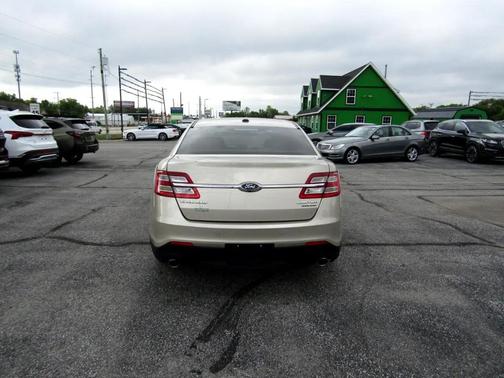 2017 Ford Taurus Limited