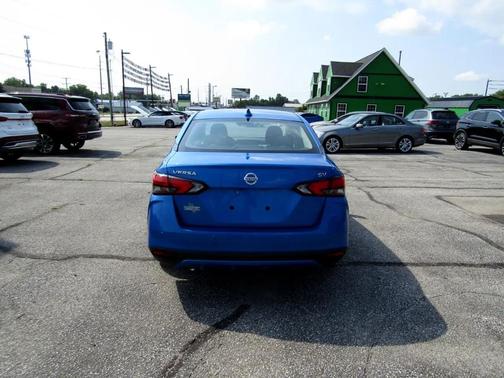 2021 Nissan Versa 1.6 SV
