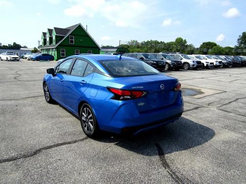 2021 Nissan Versa 1.6 SV