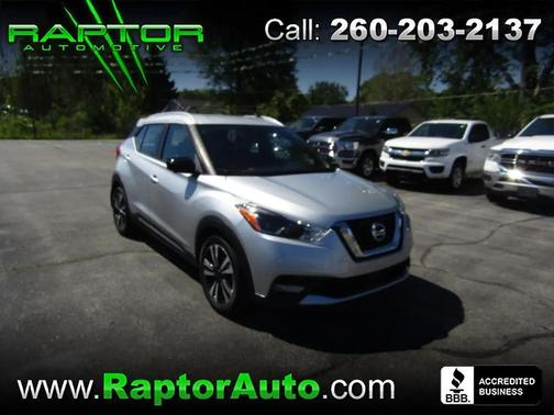 Gray 2020 Nissan Kicks SR