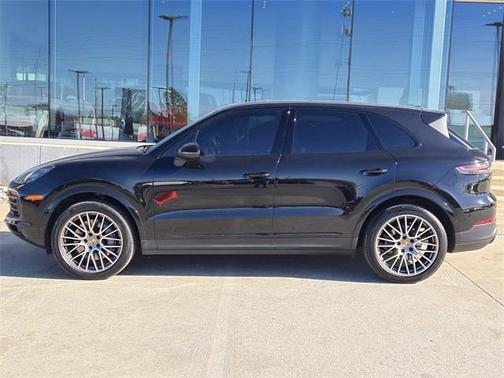 2023 Porsche Cayenne S