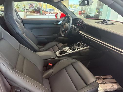 2025 Porsche 911 Carrera S