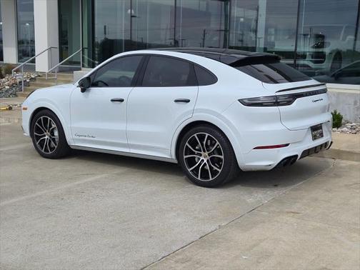2022 Porsche Cayenne Turbo