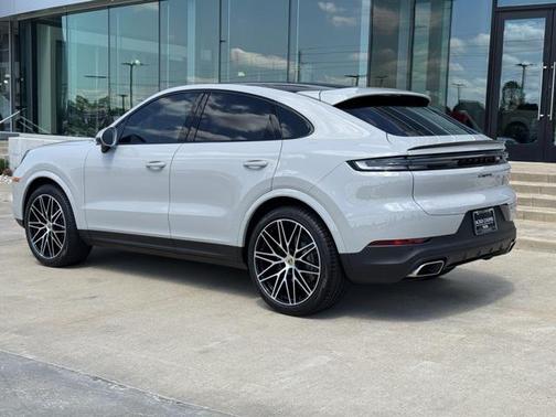 2024 Porsche Cayenne Base