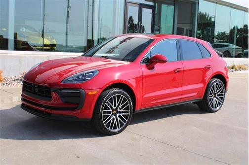 2025 Porsche Macan Base