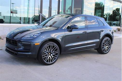 2025 Porsche Macan Base