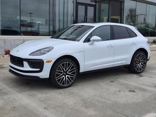 2024 Porsche Macan Base