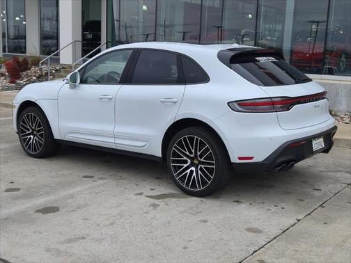 2024 Porsche Macan Base