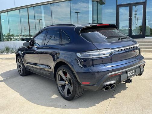 2022 Porsche Macan S