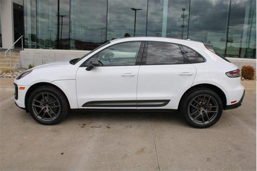 2024 Porsche Macan Base