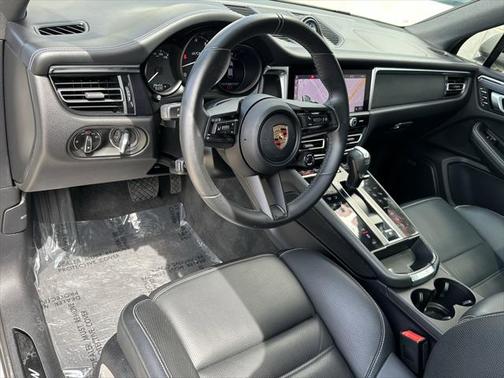 2023 Porsche Macan GTS