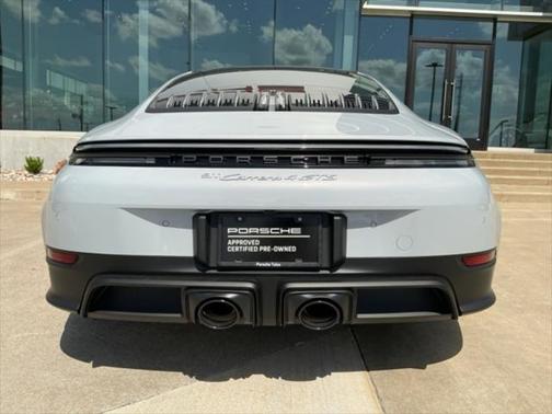 2025 Porsche 911 Carrera 4 GTS
