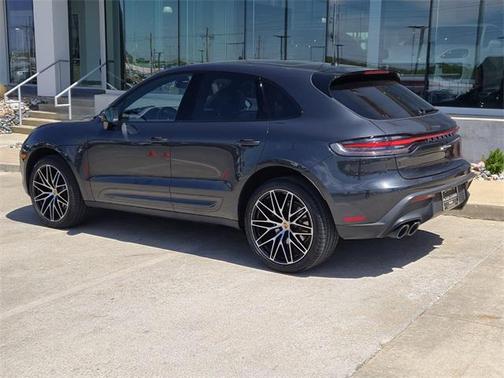 2022 Porsche Macan Base