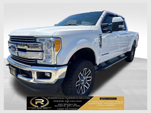 White Platinum Clearcoat Metallic 2017 Ford F-250 Lariat