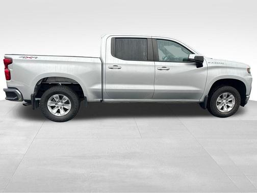 Silver Ice Metallic 2019 Chevrolet Silverado 1500 LT