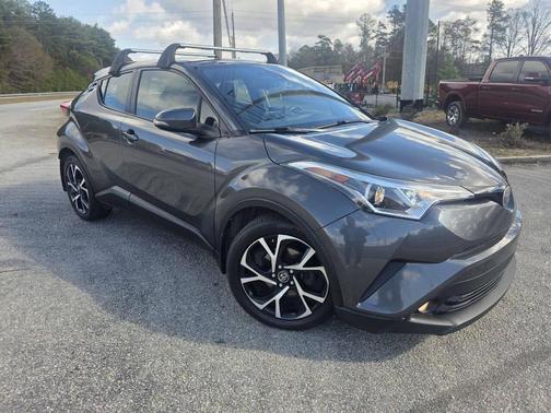 2018 Toyota C-HR XLE Premium 4dr Crossover