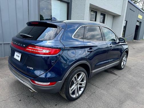 2015 Lincoln MKC Base