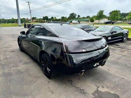 2009 INFINITI G37x Base