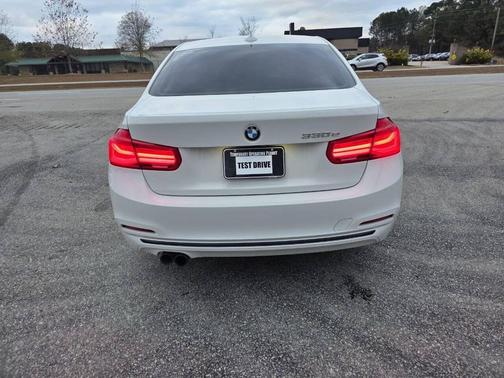 2018 BMW 330e iPerformance