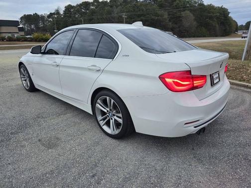 2018 BMW 330e iPerformance
