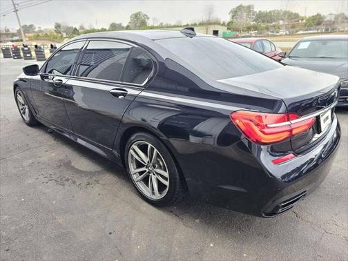 2018 BMW 750 i