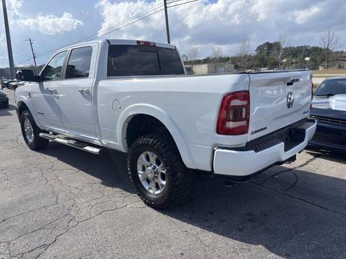 2022 RAM 2500 Laramie Crew Cab 4x4 6'4' Box