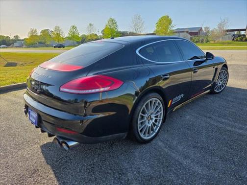 2014 Porsche Panamera 4S