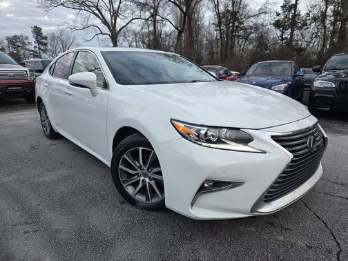2017 Lexus ES 300h Base