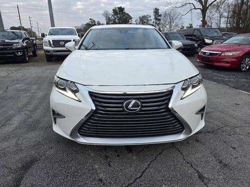 2017 Lexus ES 300h Base