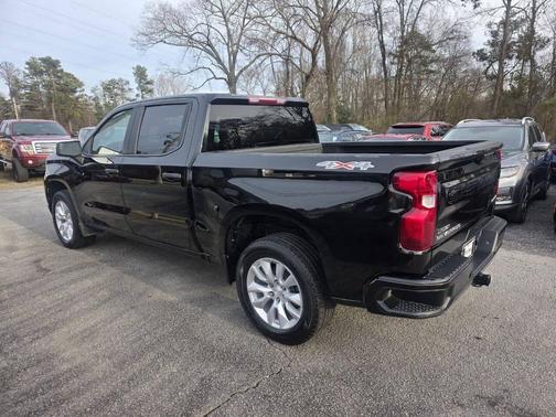 2022 Chevrolet Silverado 1500 Custom