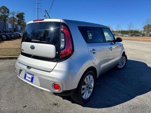 2017 Kia Soul +